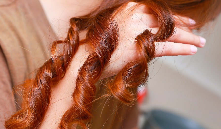 curl hair when it's wet